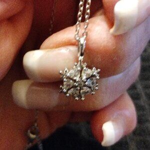 STERLING SILVER PENDANT WITH CHAIN